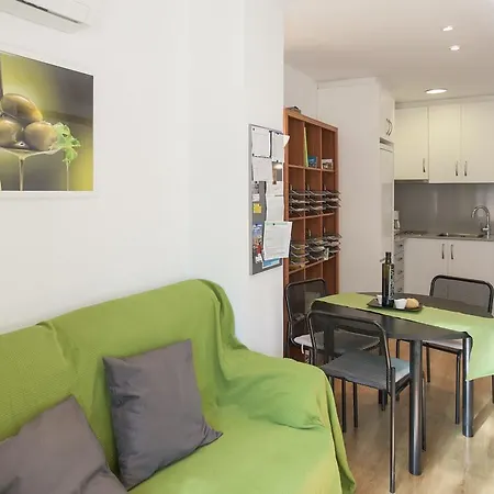 Stayingirona Center Oli Апартаменты